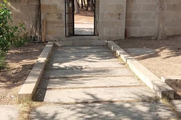 Hacım Sultan Türbesi - Resim 19