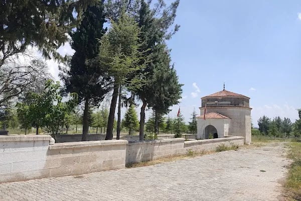 Hacım Sultan Türbesi - Resim 6