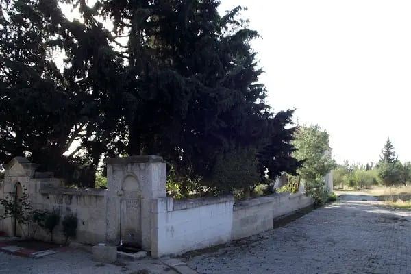 Hacım Sultan Türbesi - Resim 16
