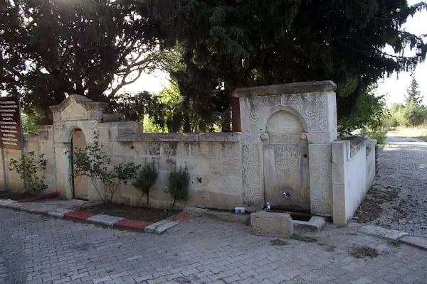 Hacım Sultan Türbesi - Resim 20