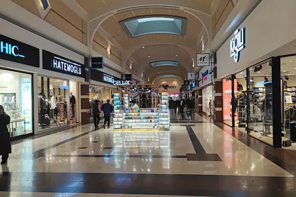 M1 Konya Alışveriş Merkezi - Resim 10