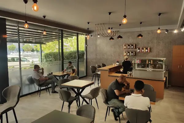 Baykuş Akademi Kütüphane ve Kafe - Resim 4