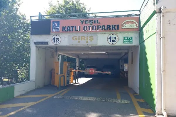 Yeşil Katlı Otopark - Resim 3