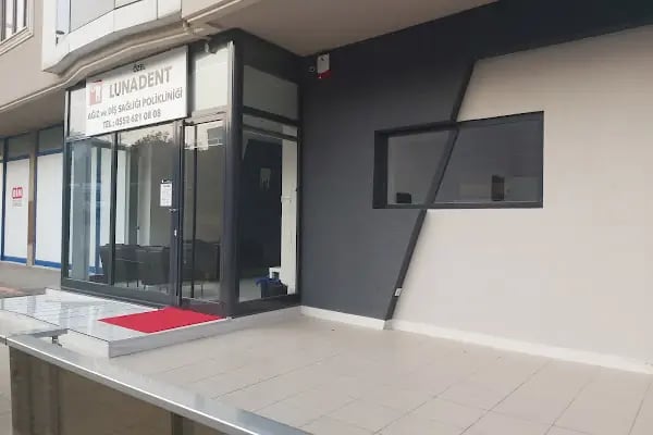 Özel Lunadent Ağız ve Diş Sağlığı Polikliniği - Resim 4