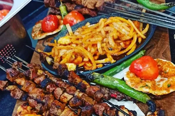 Nikopolis Cafe & Restaurant - Resim 4