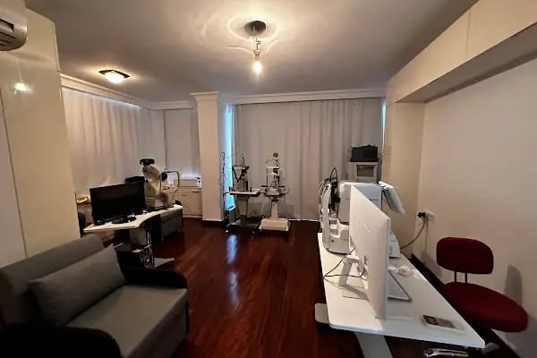 Alanya Göz Kliniği Op. Dr. Bülent Kalay - Resim 13