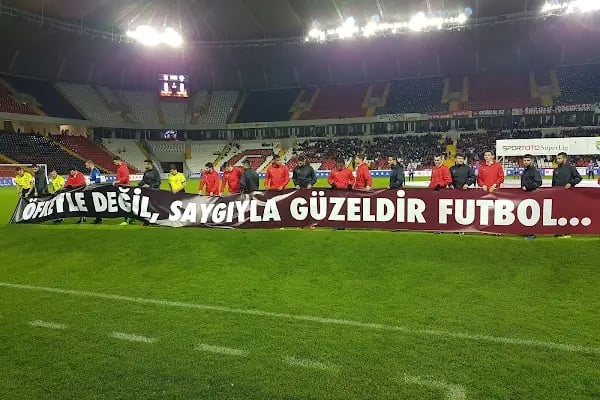 Gaziantep Büyükşehir Belediye Stadyumu - Resim 5