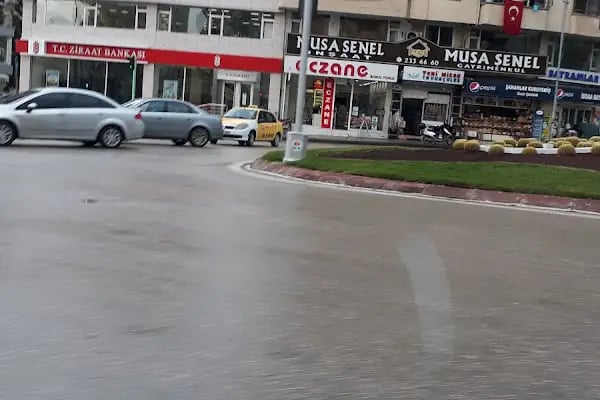 Ziraat Bankası Toros/Adana Şubesi - Resim 7