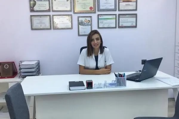 Diş Hekimi Dr. Nazife İŞLER PEHLİVAN Ortodonti Uzmanı | Adana Ortodonti Kliniği - Resim 1