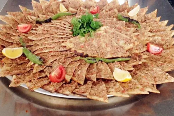 YÖREM ETLİ EKMEK SALONU - Resim 2