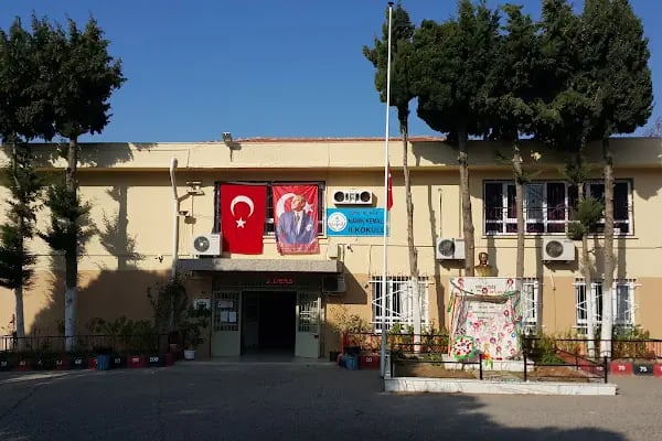 Namık Kemal İlkokulu - Resim 3