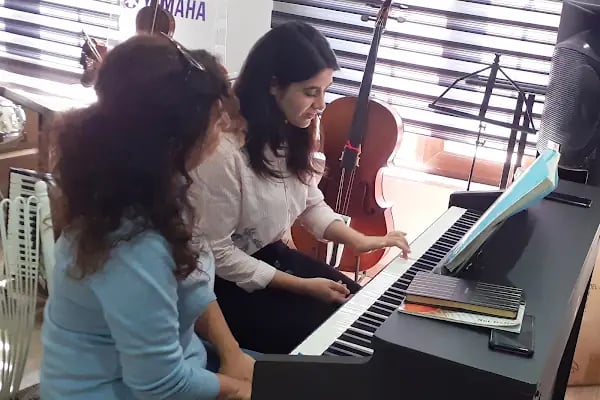 Şahin Müzik Evi - Resim 6