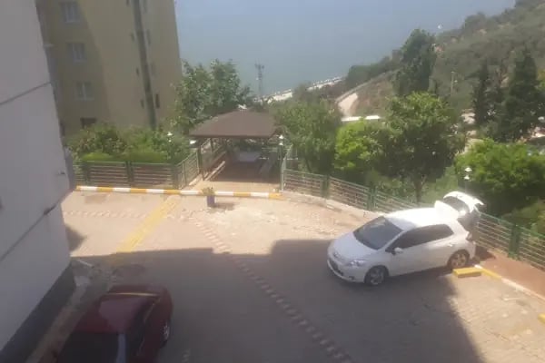 100. Yıl Sitesi Çocuk Parkı - Resim 1