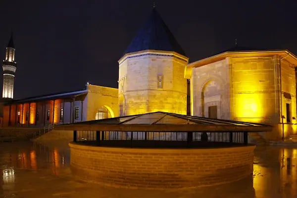Selçuklu Sultanlarının Türbesi - Resim 7