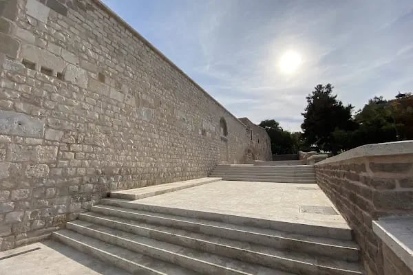 Selçuklu Sultanlarının Türbesi - Resim 11