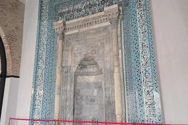 Selçuklu Sultanlarının Türbesi - Resim 13