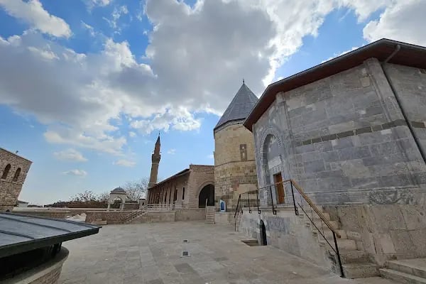Selçuklu Sultanlarının Türbesi - Resim 2