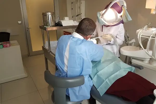 Urfadent Udentoconcept Ağız ve Diş Sağlığı Polikliniği - Resim 2
