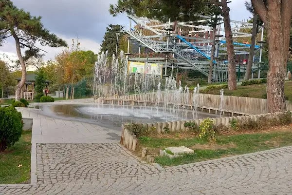 Küçükçekmece Belediyesi Macera Parkı - Resim 4