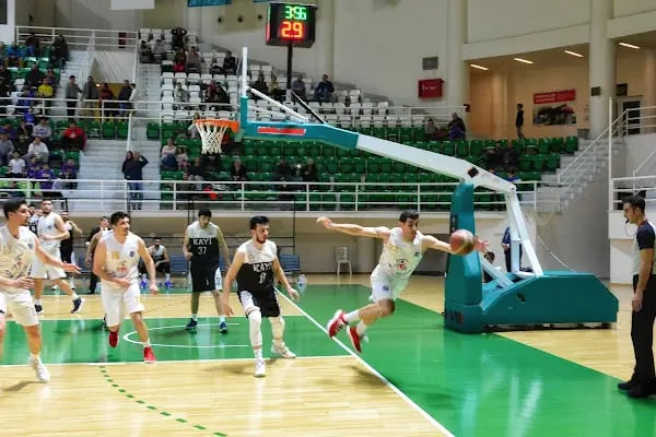 Bornova Belediyesi Atatürk Spor Kompleksi - Resim 3