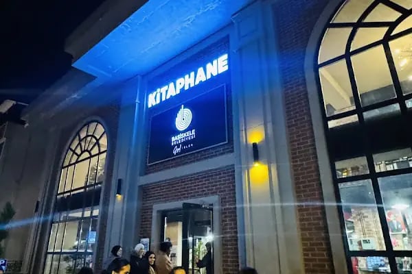 Başiskele Belediyesi Halk Kütüphanesi (Kitaphane) - Resim 6
