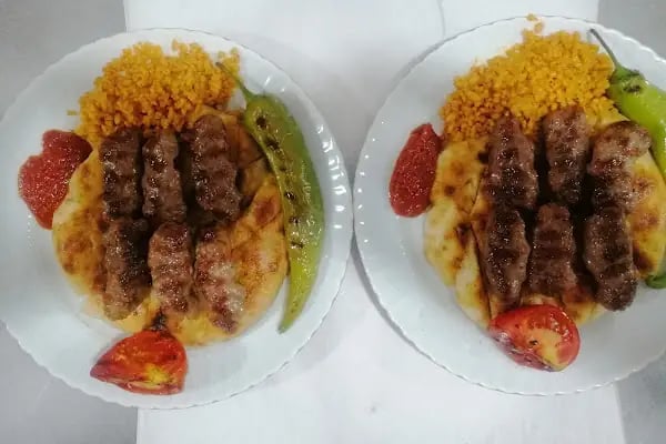 Meşhur Akhisar Köftecisi Hasan Usta - Resim 11