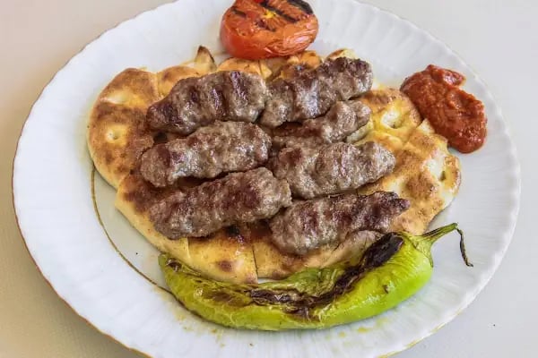 Meşhur Akhisar Köftecisi Hasan Usta - Resim 7