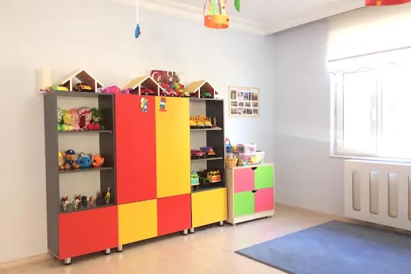 Şirinler Çocuk Akademisi Gaziantep Kreş Gündüz Bakımevi ve Anaokulu - Resim 3