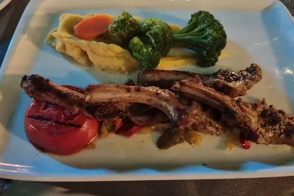Green Beach Restaurant - Resim 20