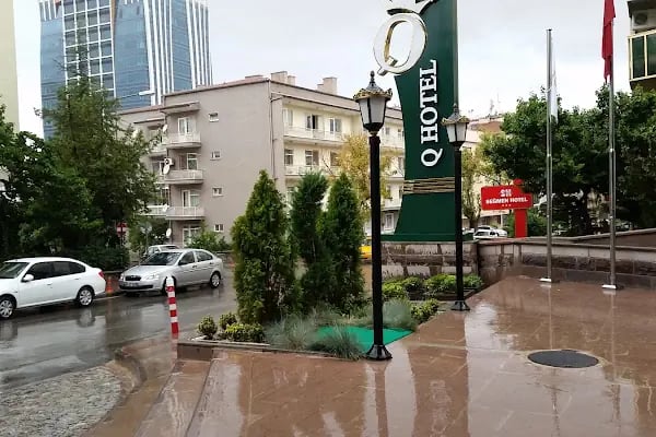 Q Hotel - Resim 18