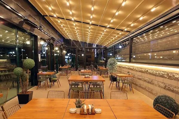 Q Hotel - Resim 3