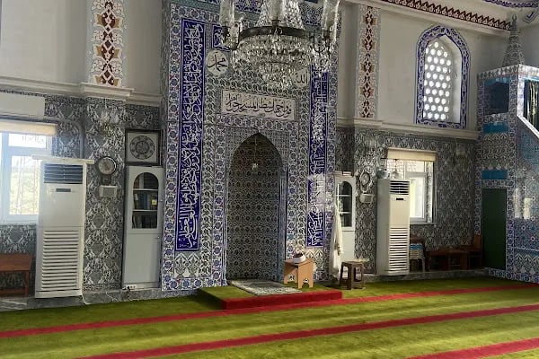 Germe Çeşme Merkez Cami - Resim 2