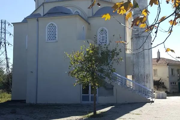 Germe Çeşme Merkez Cami - Resim 9