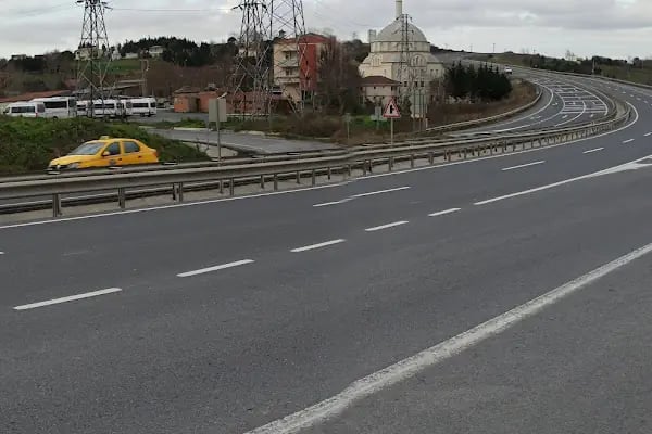 Germe Çeşme Merkez Cami - Resim 17