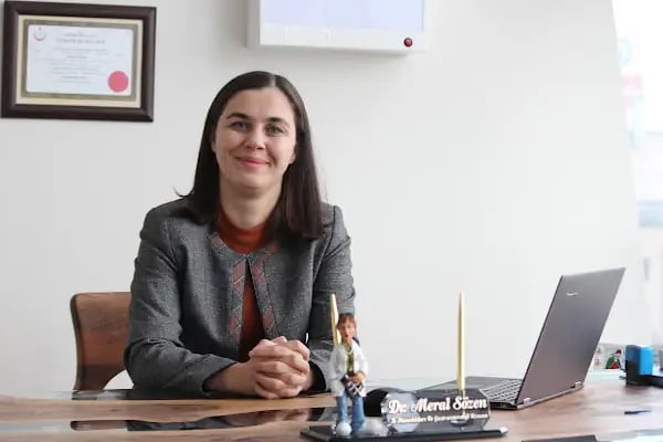 Ankara Endoskopi-Kolonoskopi Gastroenteroloji (Mide Balonu) Merkezi Dr. Meral SÖZEN Gastroenteroloji UZMANI Yapay Zeka İle Kolonoskopi - Resim 1