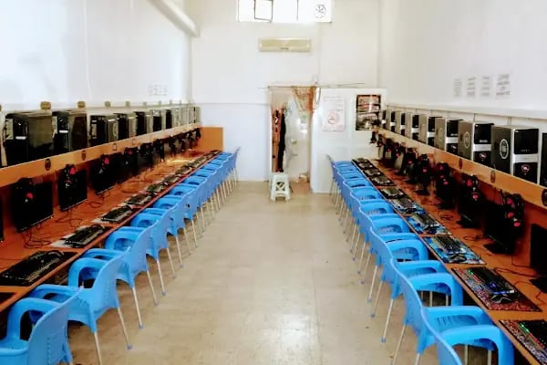 ÇAĞLAYAN İNTERNET CAFE - Resim 2