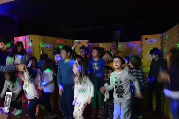 Mavi Uçurtma Tiyatrosu - Resim 17