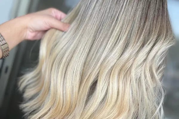 Dilara Gezer - Hair Makeup Studio - Resim 2