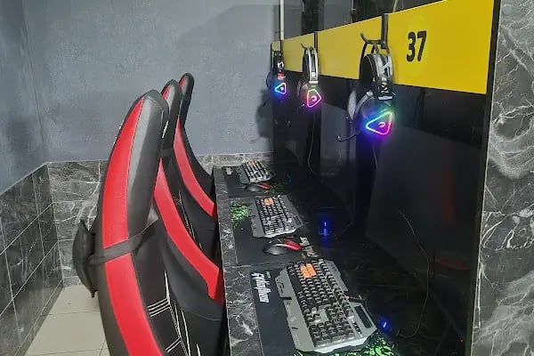 BARIŞ İNTERNET KAFE - Resim 3