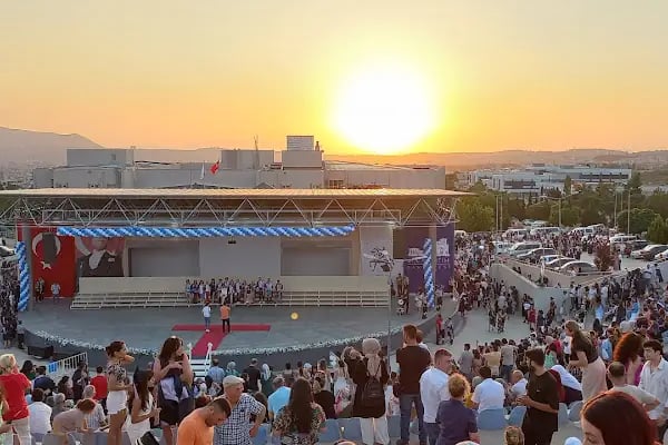 Dokuz Eylül Üniversitesi - Resim 8