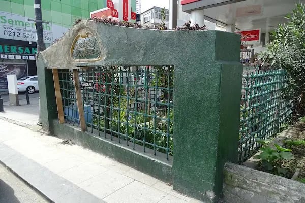 Ekmekçi Baba Türbesi - Resim 14