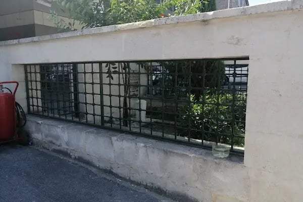 Ekmekçi Baba Türbesi - Resim 11