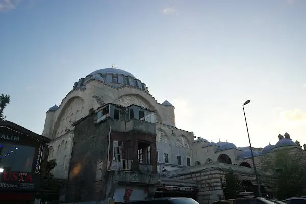 Ekmekçi Baba Türbesi - Resim 10