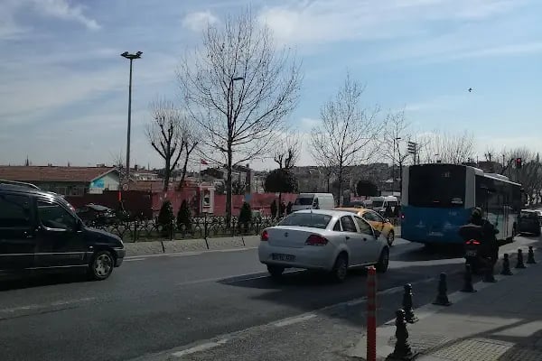 Ekmekçi Baba Türbesi - Resim 15
