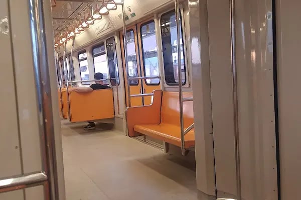 Hürriyet Metro İstasyonu - Resim 6