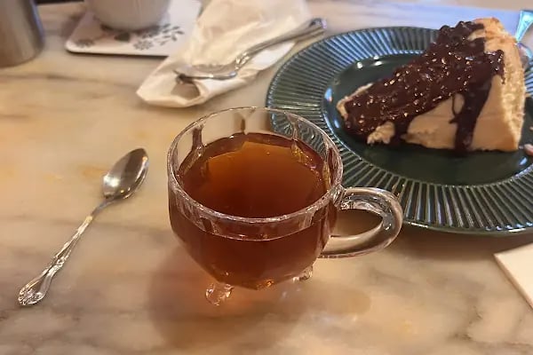 Café Carmen Red - Resim 9