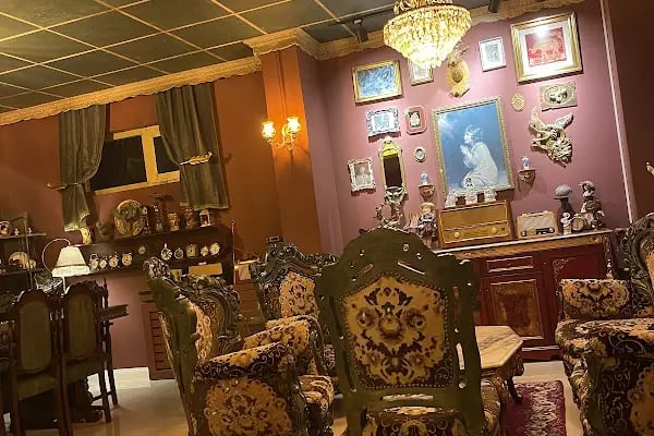 Café Carmen Red - Resim 8