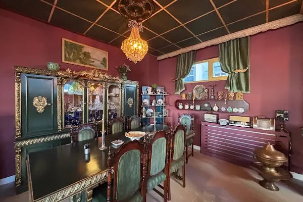 Café Carmen Red - Resim 4