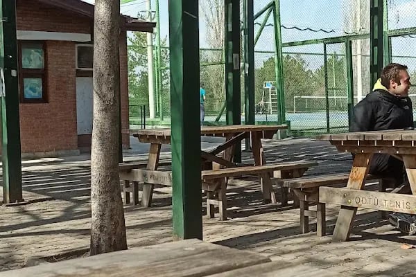 ODTÜ Merkez Tenis Kortları - Resim 4