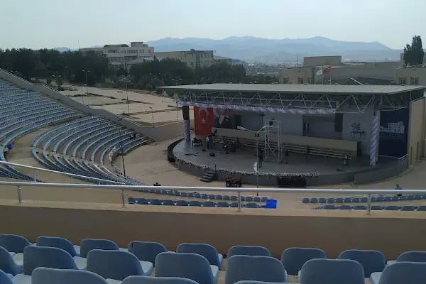 Dokuz Eylül Üniversitesi Anfi Tiyatrosu - Resim 3